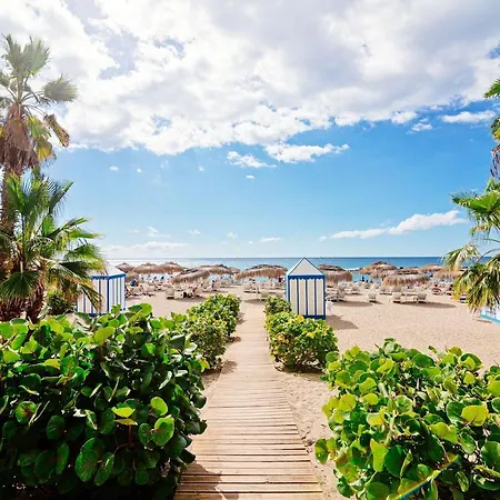 House In Costa Adeje 別荘 *