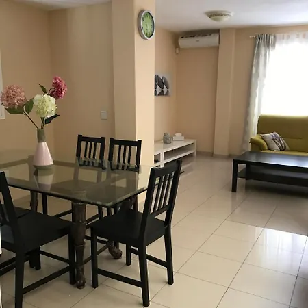 House In Costa Adeje 別荘 *